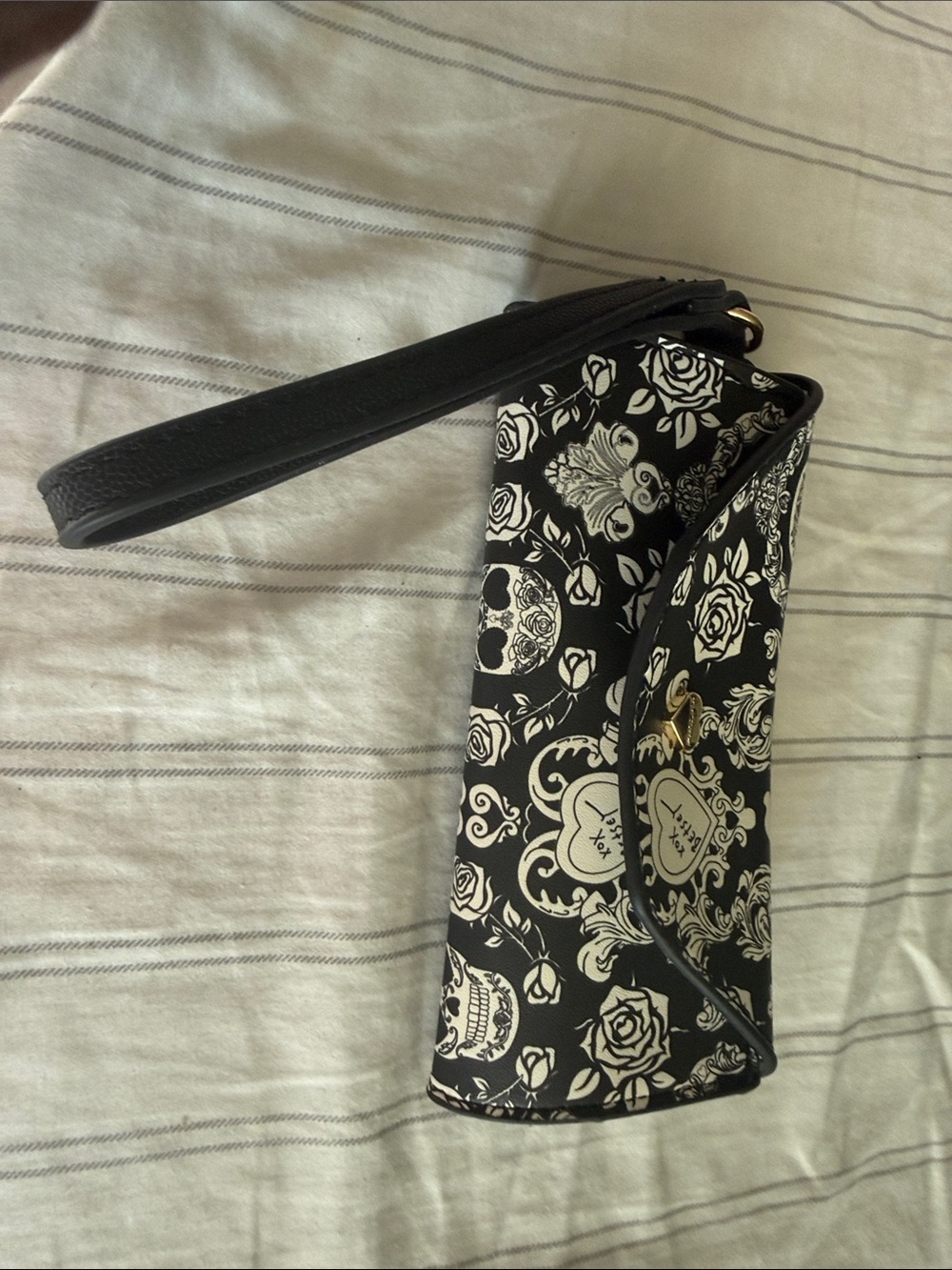 Betsy Johnson Faux Leather Eyeglasses Empty Wristlet Case